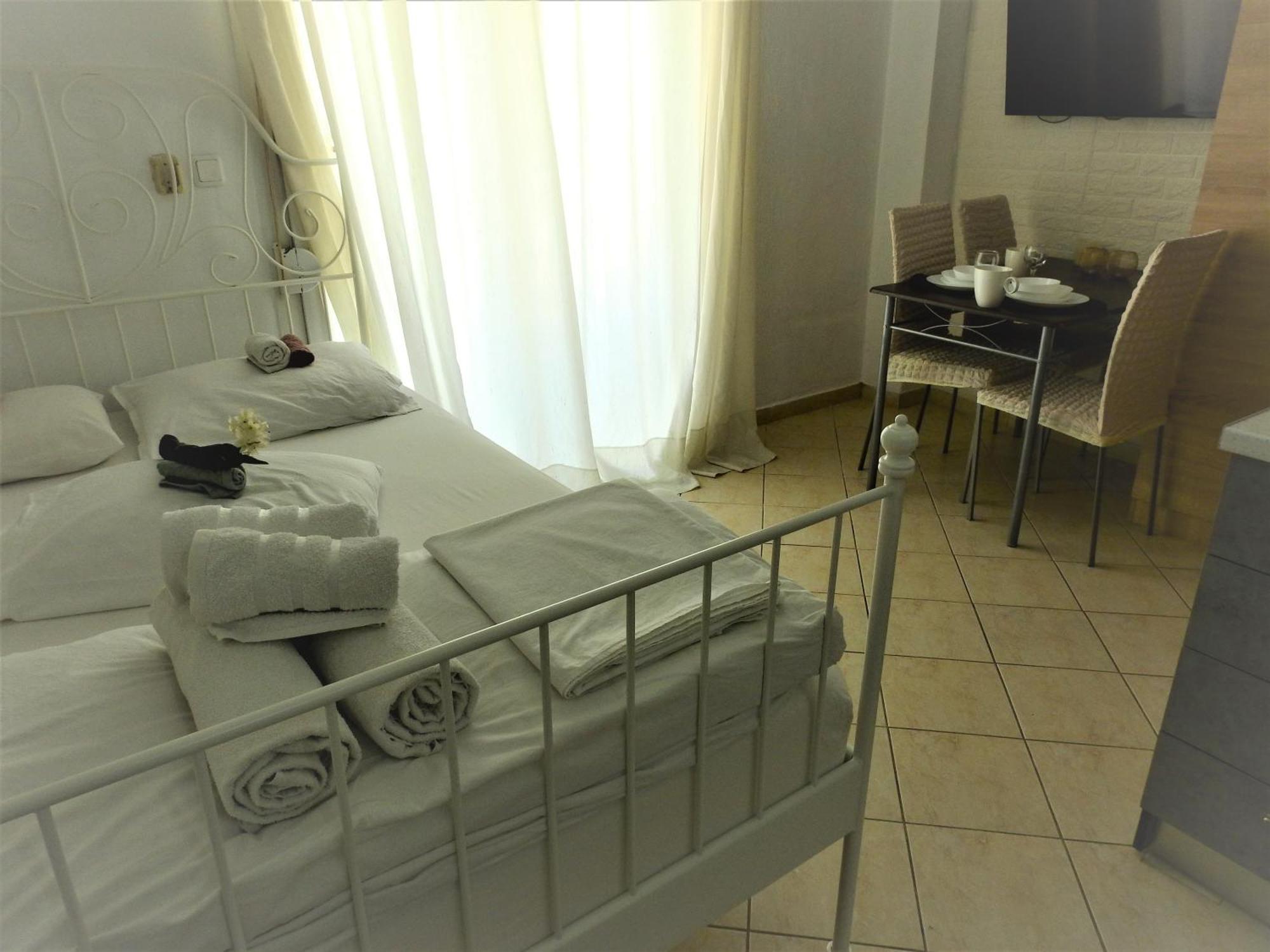 Konstantinos'S Luxury Studio Thessaloniki Exterior photo