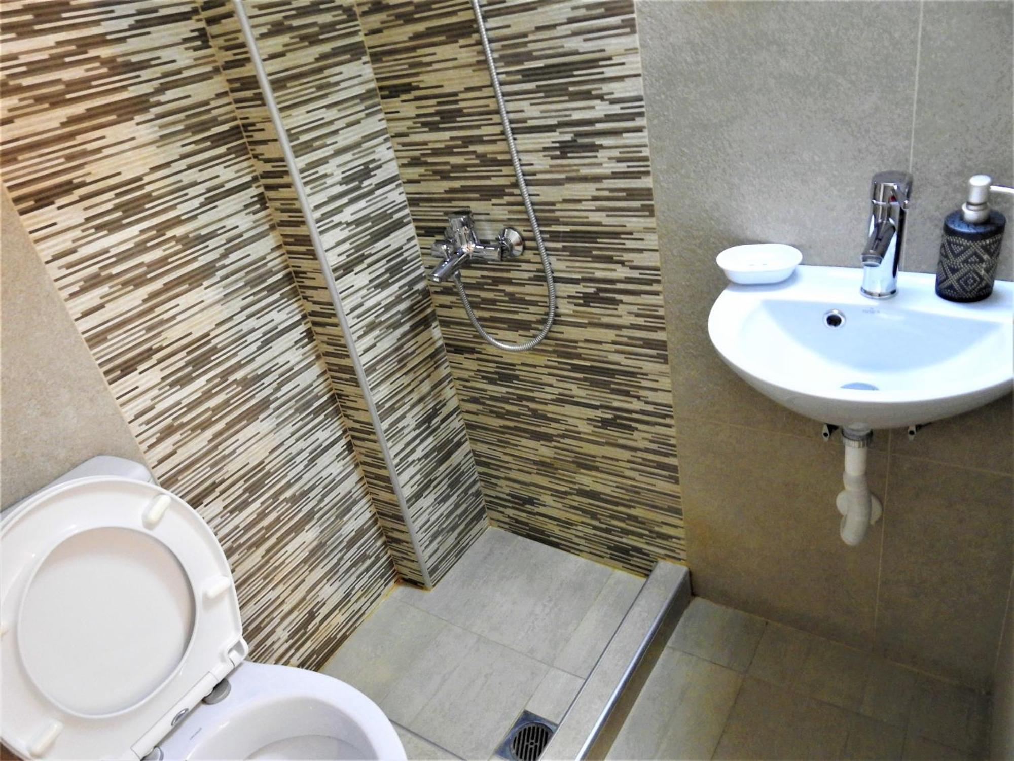 Konstantinos'S Luxury Studio Thessaloniki Exterior photo
